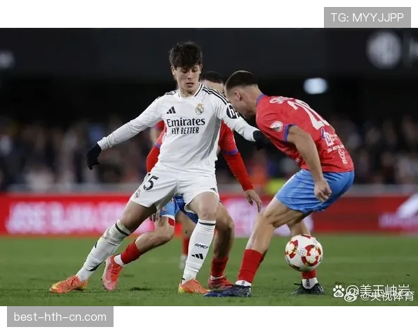 巴尔韦德与卡马文加：谁的多功能性更胜一筹？